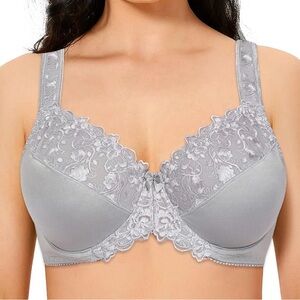 Elegant Lace Trim Gray Bra